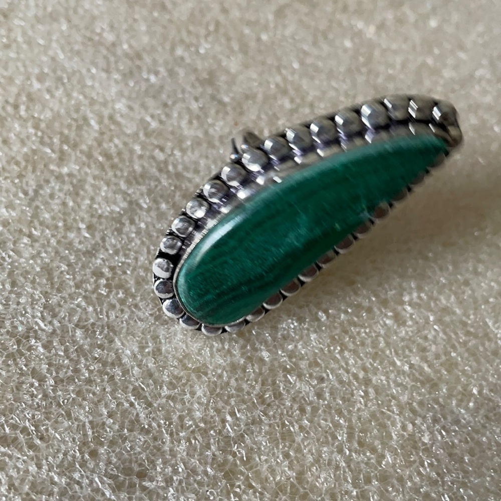 Vintage 925 malachite long ring